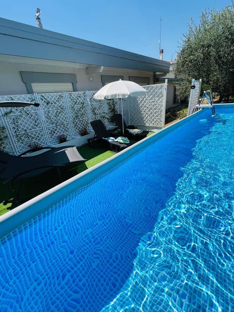 Pool view, Swimming pool