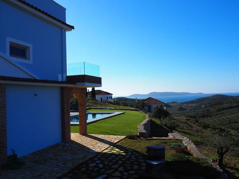 Natural landscape, Garden, Balcony/Terrace, Garden view