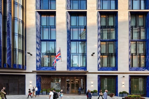 Property building, Facade/entrance