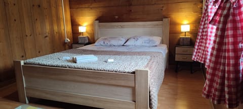 Vikendica Vlahović House in Montenegro