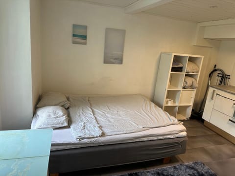 Puutaloyksiö 1 km Turun rautatieasemalta Apartment in Turku