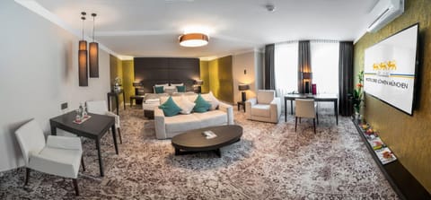 Living room, Photo of the whole room, Seating area