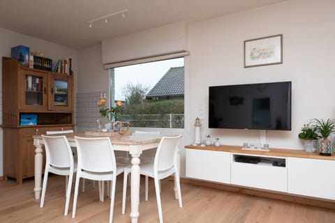 Welcome in - Vakantiewoning met ruime tuin en open haard I Horizon 3 Renesse Apartment in Renesse