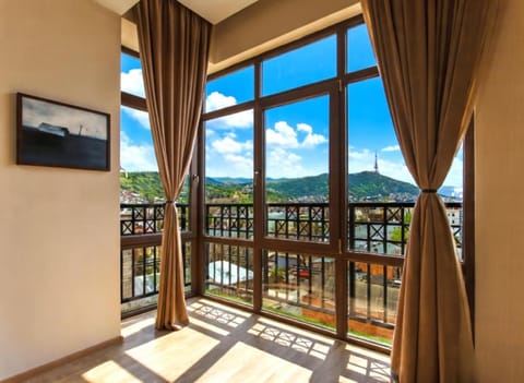Day, View (from property/room), Mountain view