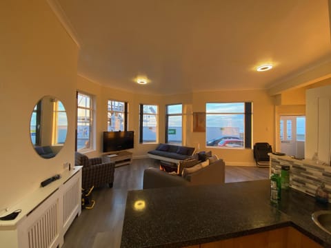 Living room, Sea view