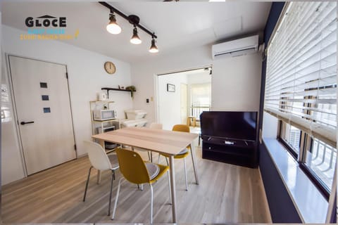 TV and multimedia, Living room, Dining area