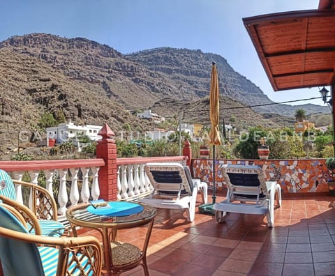 Balcony/Terrace, Mountain view