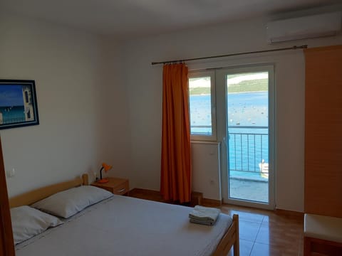 Apartmani Josip Bed and Breakfast in Putniković