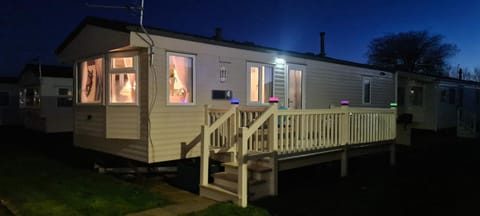 Bewles Caravan House in Rhyl