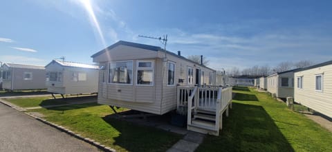 Bewles Caravan House in Rhyl
