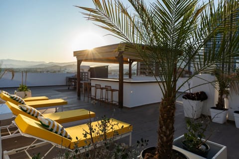 ÁTICO con ENORME TERRAZA y CHILL OUT PARTICULAR Apartment in Benidorm