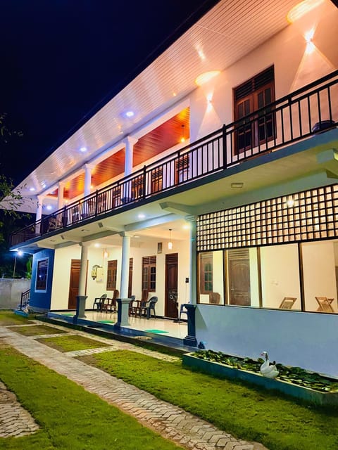 Property building, Night, Garden, View (from property/room), Balcony/Terrace, Garden view