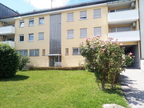 Property building, Facade/entrance, Garden, Garden