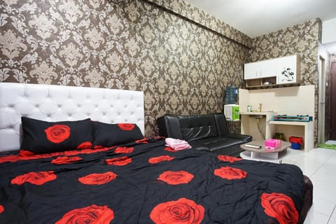 Kitchen or kitchenette, Living room, Bedroom
