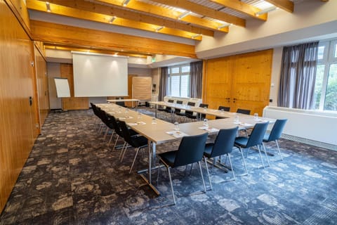 Meeting/conference room