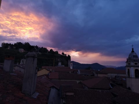 City view, Street view, Sunset