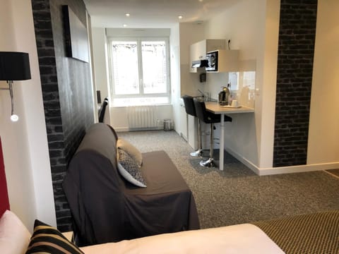 Living room, Photo of the whole room