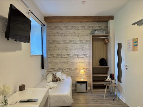 Hôtel Restaurant le clos de l 'Ancien Pressoir Hotel in Normandy