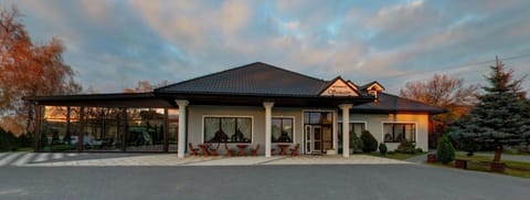 Property building, Balcony/Terrace