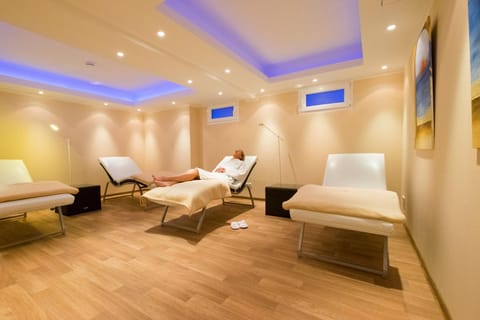 Sauna, Spa and wellness centre/facilities