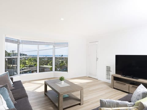 Day, TV and multimedia, View (from property/room), Living room, Seating area