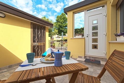 Garden, Inner courtyard view