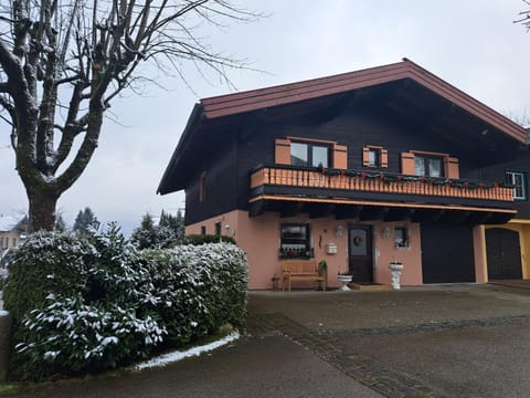 Speckbichlhaus inkl. Chiemgaukarte Apartment in Ruhpolding