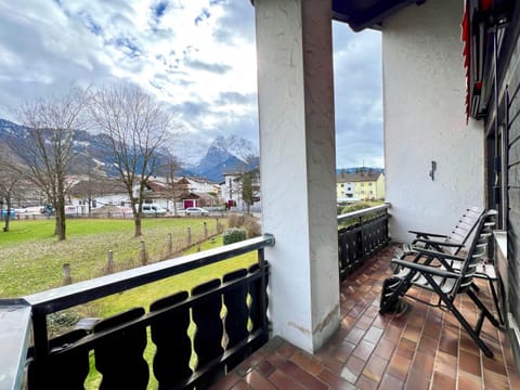 View (from property/room), Balcony/Terrace, Mountain view