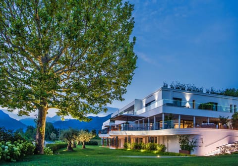Property building, Spring, Garden, Garden view, Mountain view