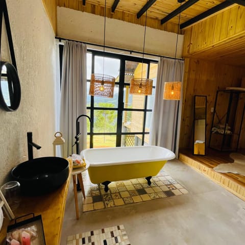 Bathroom, Bath
