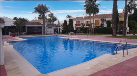 Swimming pool, Swimming pool