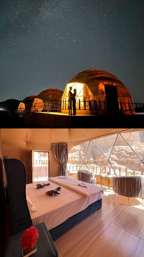 Bed, Night, View (from property/room), Balcony/Terrace, Photo of the whole room, Bedroom