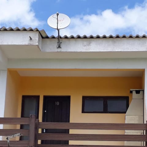 Facade/entrance, Balcony/Terrace