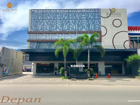 Property building, Facade/entrance, Property logo or sign
