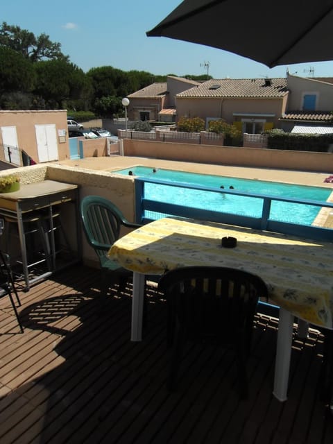 View (from property/room), Balcony/Terrace, Pool view