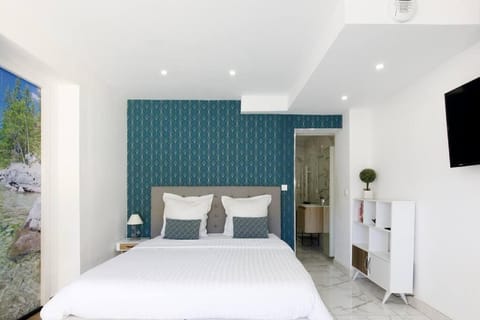 Studio tout confort avec parking et terrasse à Eze village Apartment in Eze