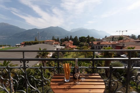 Property building, Balcony/Terrace