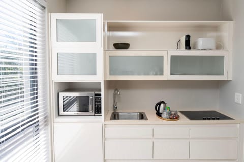 2 BR Apartment 113 The Gallery at the Rex Hotel Apartment in Knysna