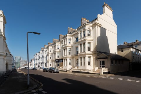 Strathmore House Apartments Apartment in Plymouth