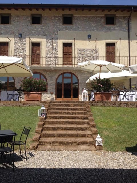 Facade/entrance, Garden