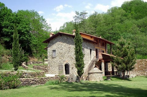 Property building, Facade/entrance, Garden