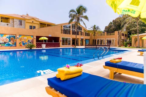 Swimming pool, Swimming pool