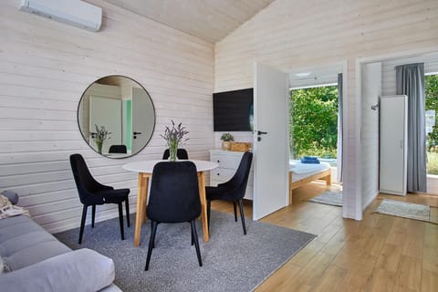 TV and multimedia, View (from property/room), Living room, Dining area, air conditioner