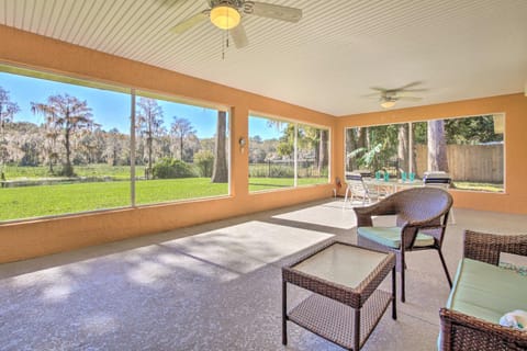 Rainbow River Oasis with Kayaks and Furnished Sunroom! House in Dunnellon