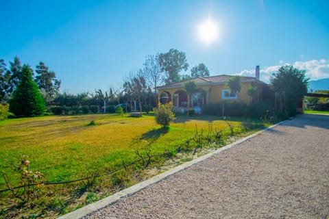 Property building, Garden