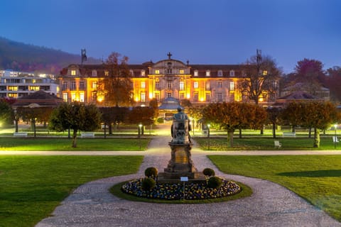 Facade/entrance, Garden