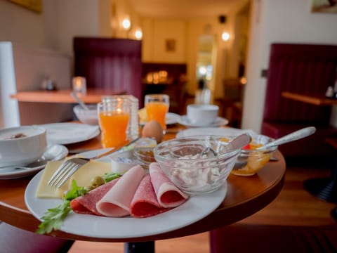 Food and drinks, Breakfast