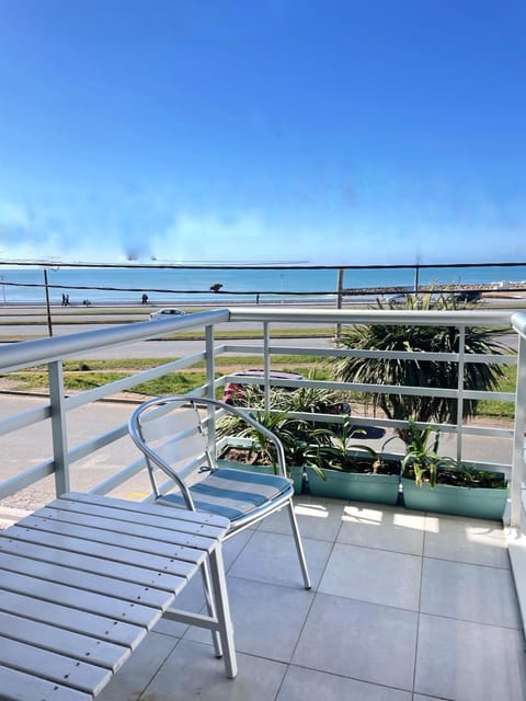 View (from property/room), Balcony/Terrace, Sea view