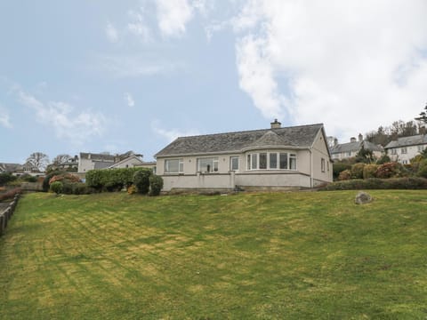 Nefydd House in Criccieth