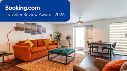 Living room, Seating area, Dining area, Certificate/Award